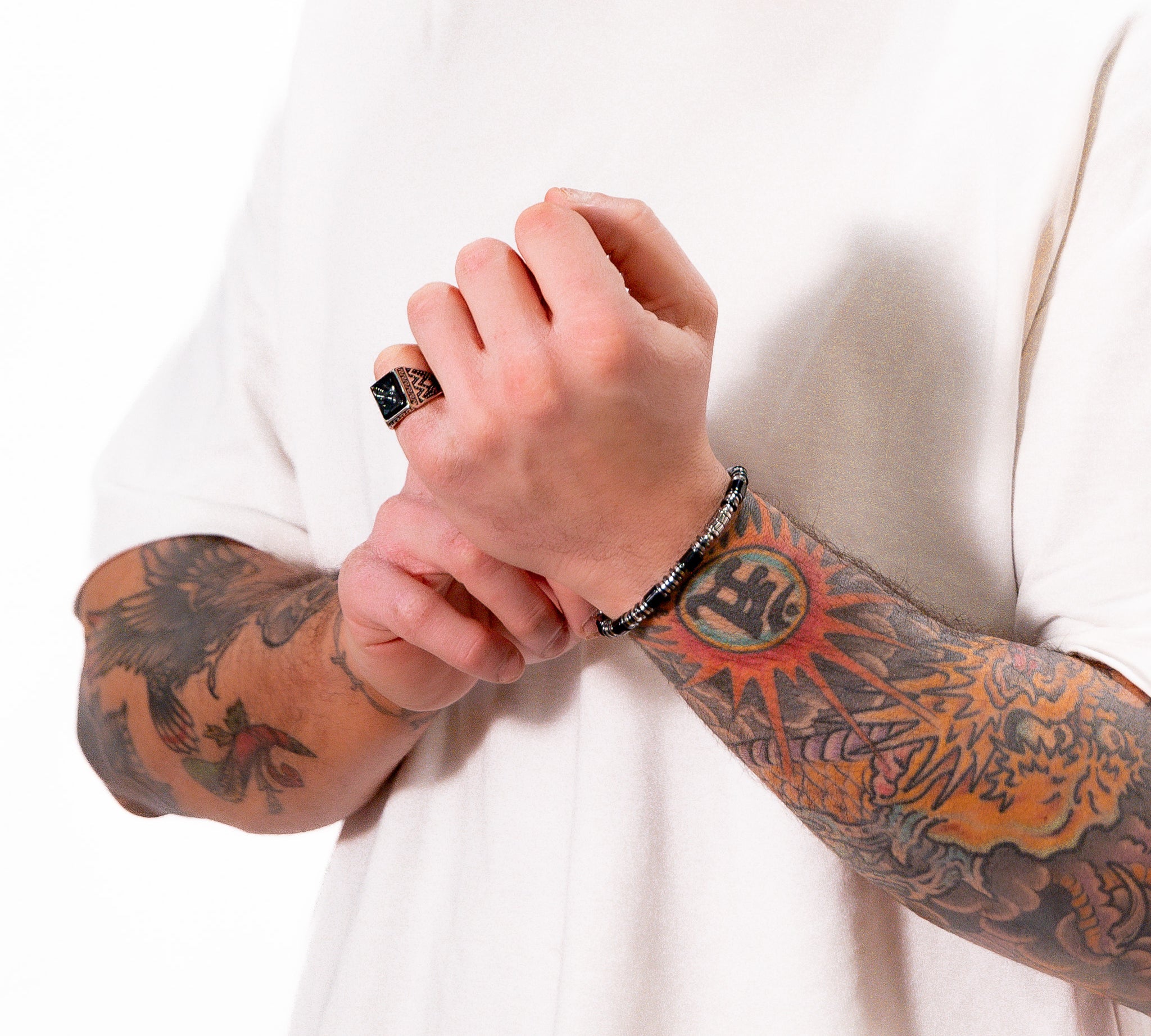 Elastic bracelet with stones and steel