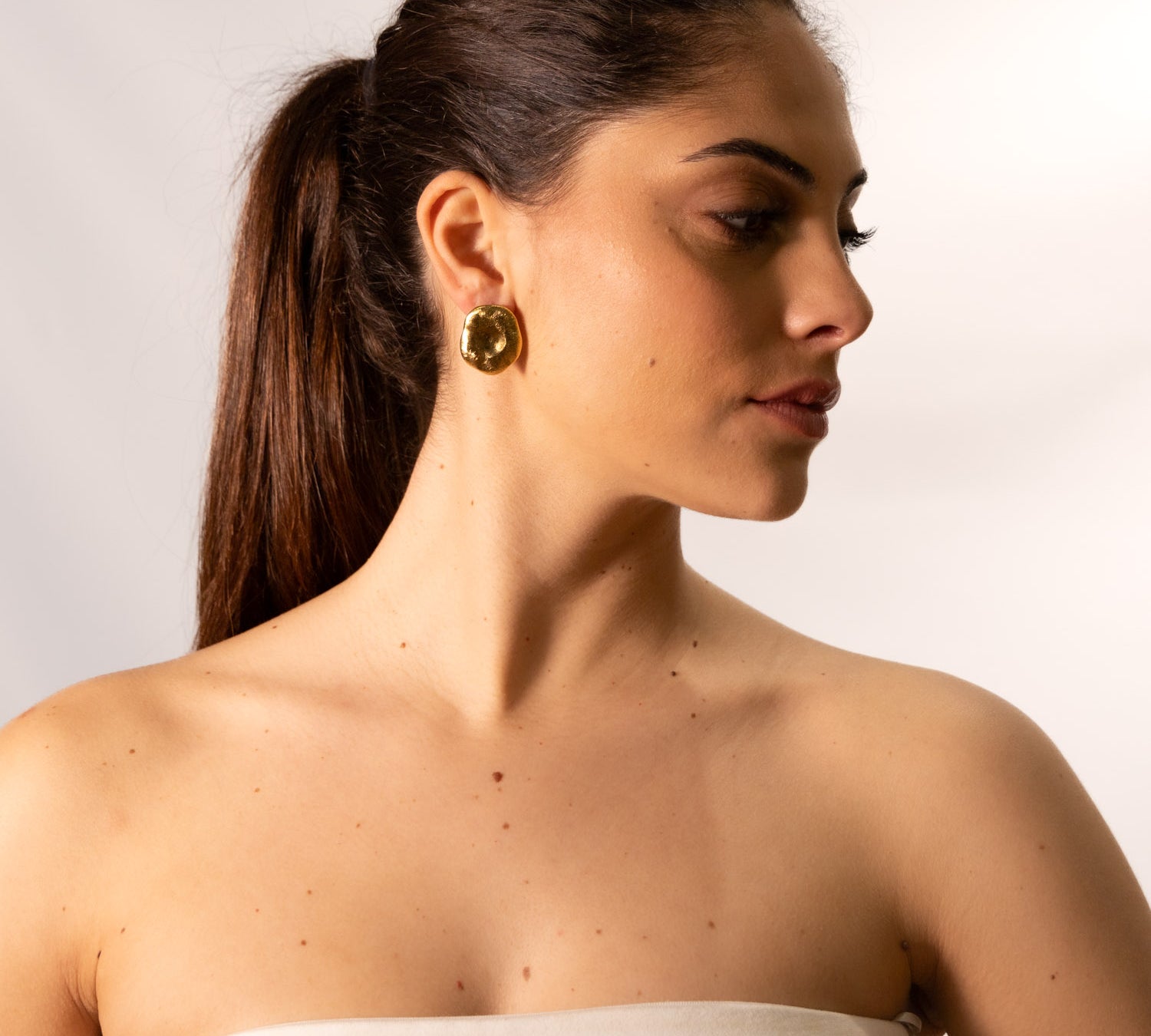 Orecchini martellati spazzolati