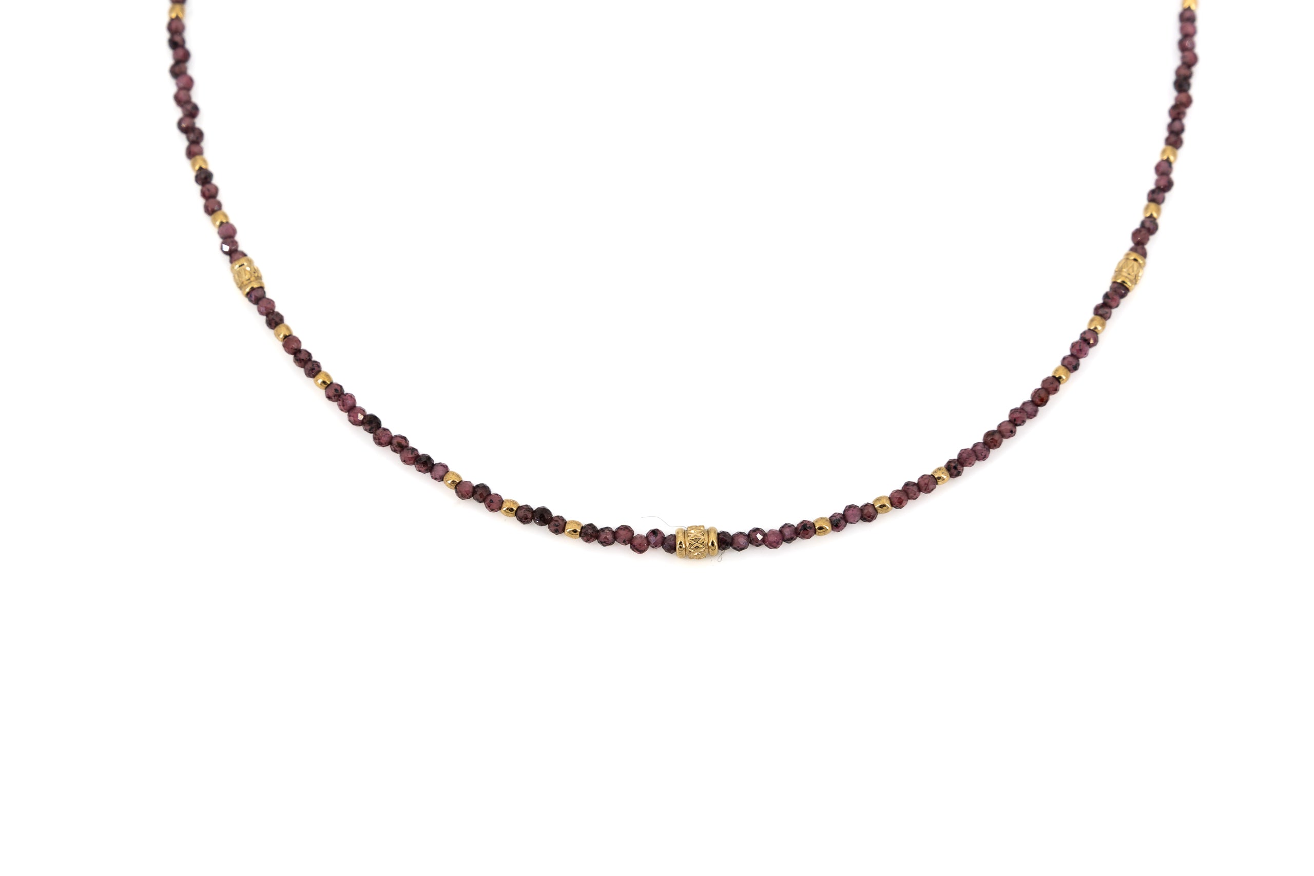 Collana pietrine e tubini