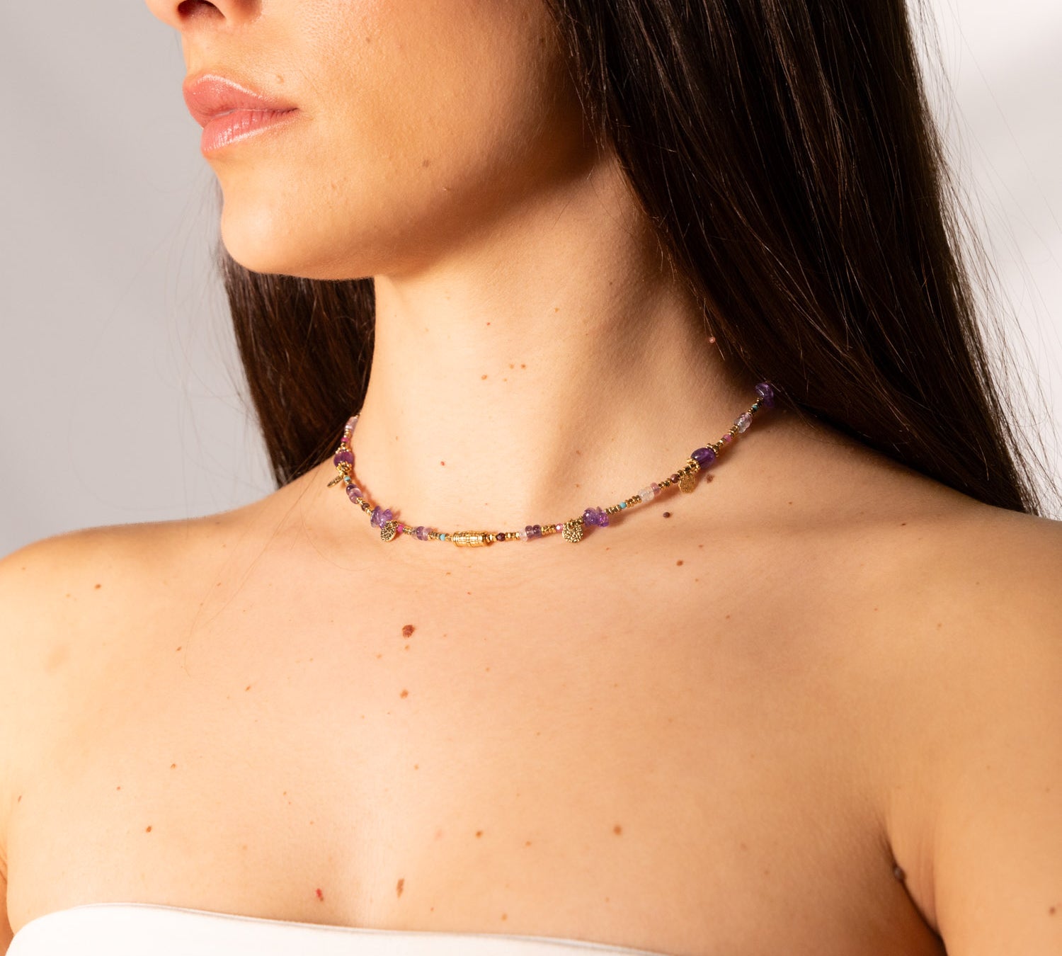 Collana pietre e monetine