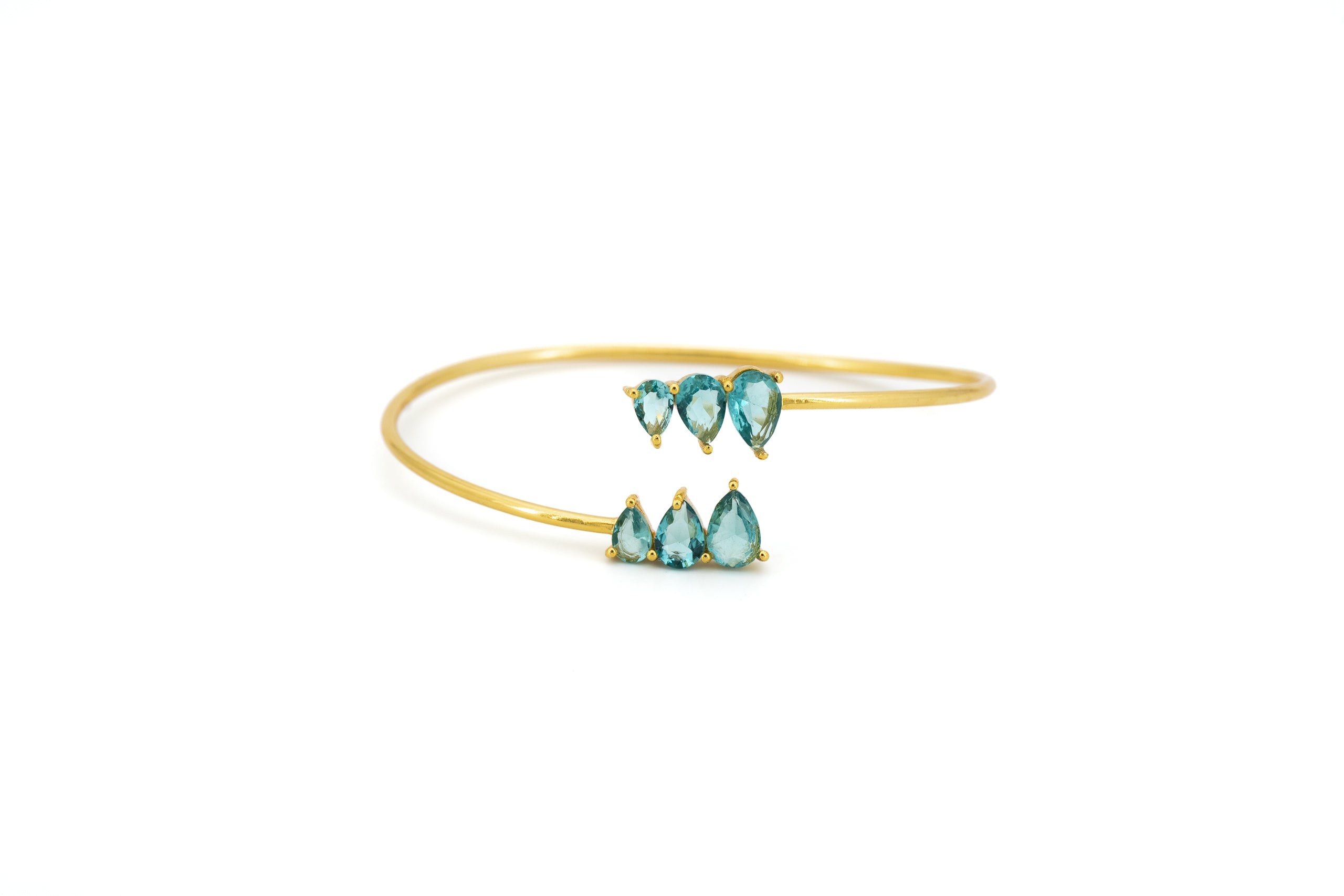 Crystal triangle bracelet