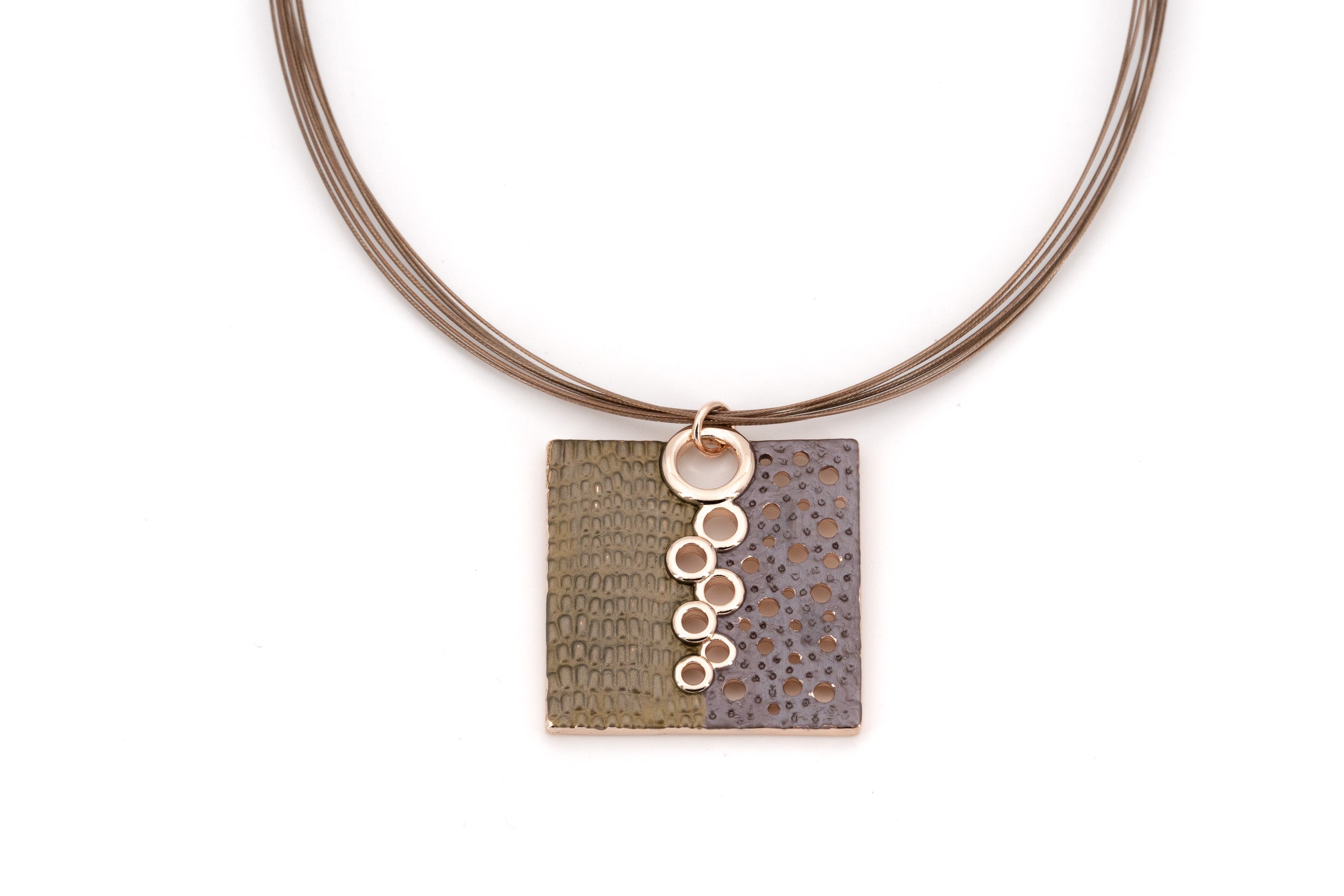 Collana quadrato bolle