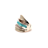 Wavy band ring