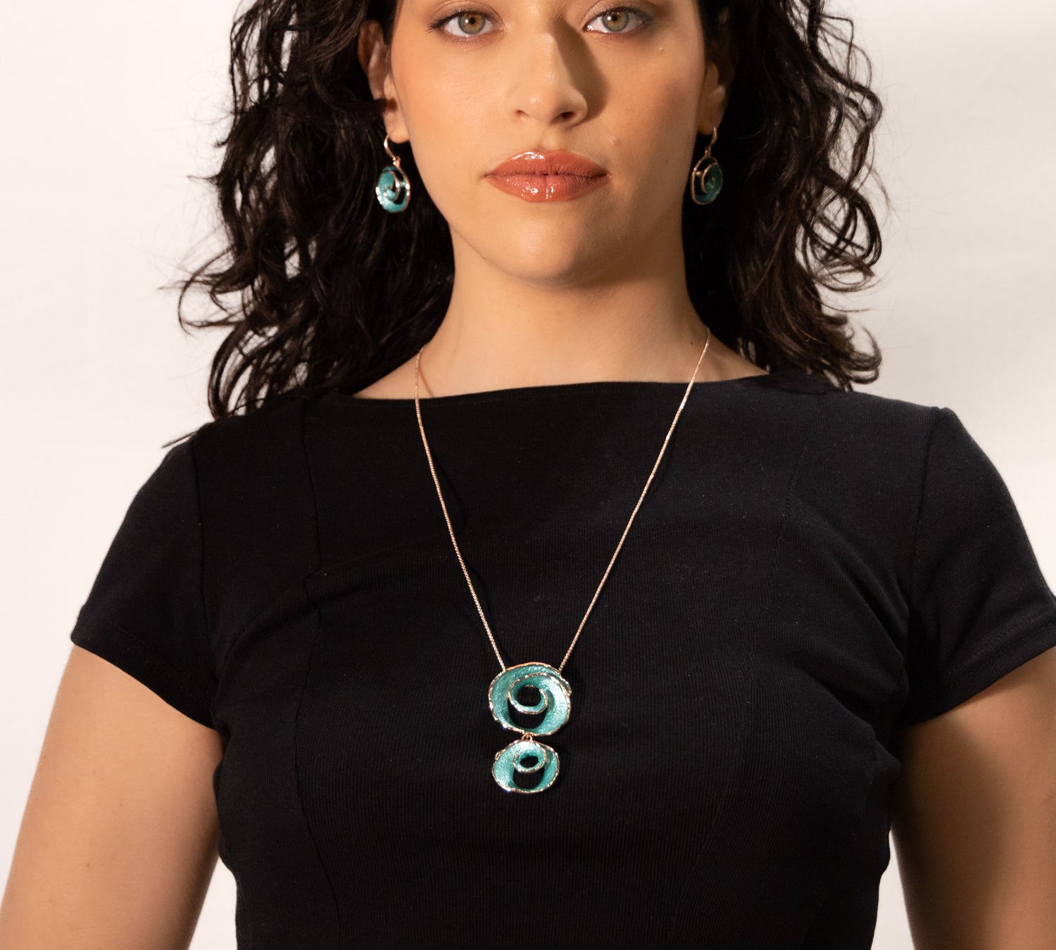Collana lunga spirali