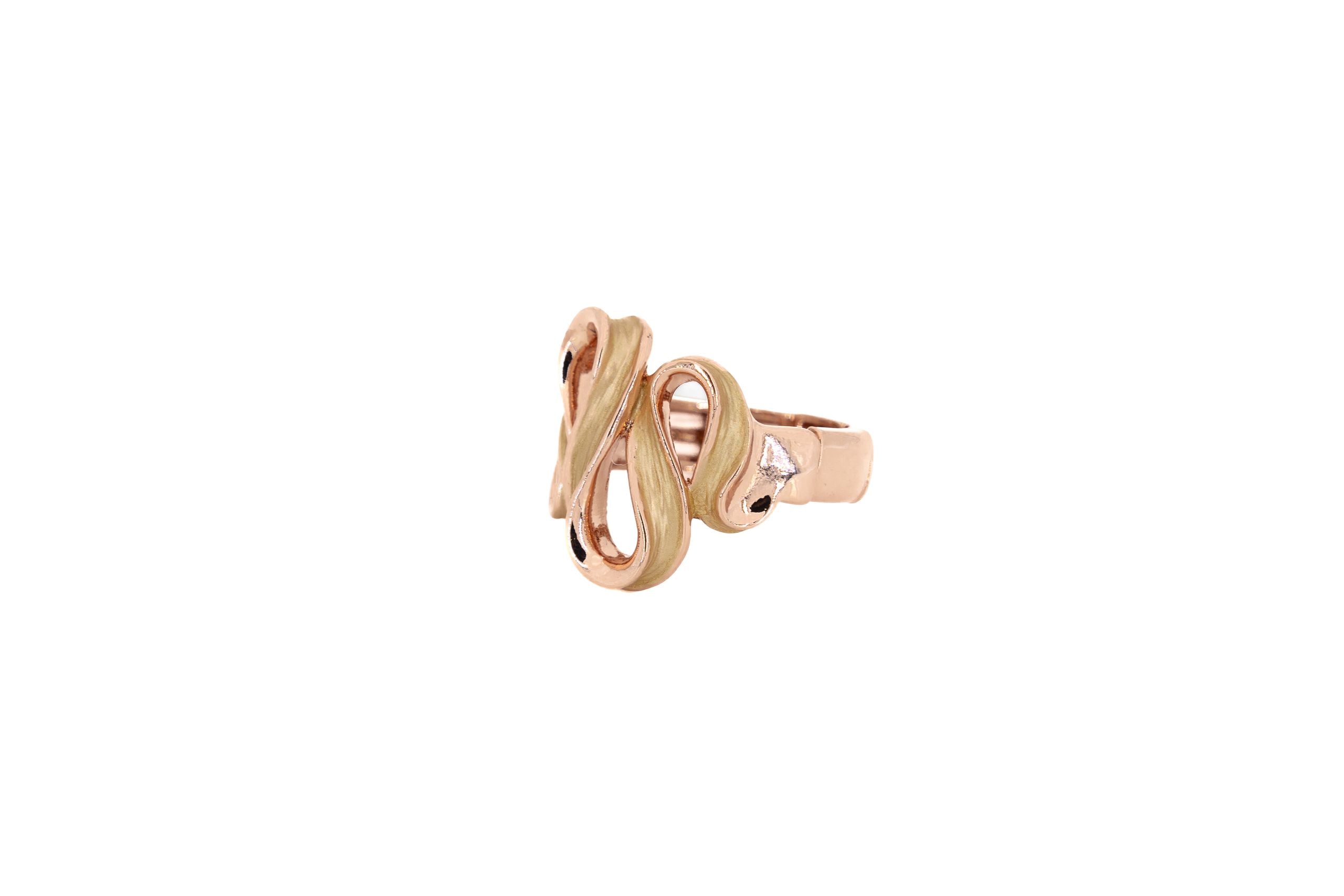 Serpentine ring
