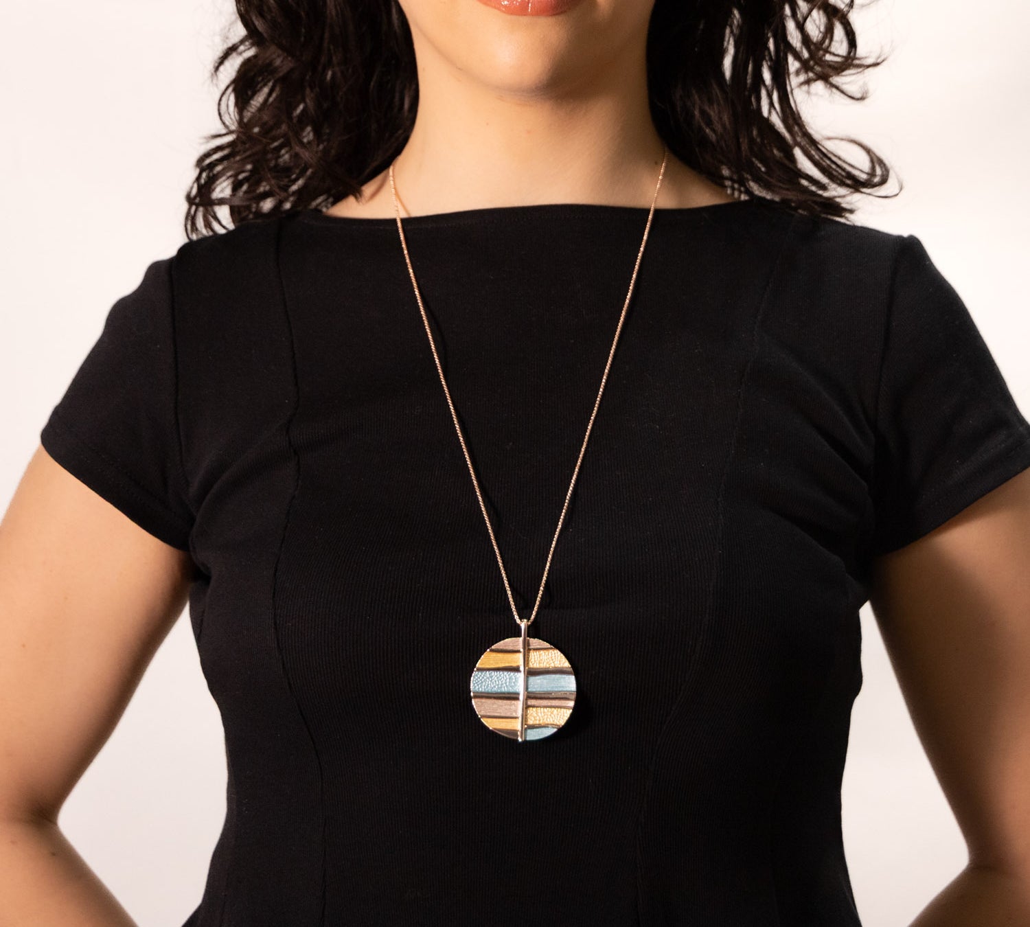 Collana lunga multi fasce