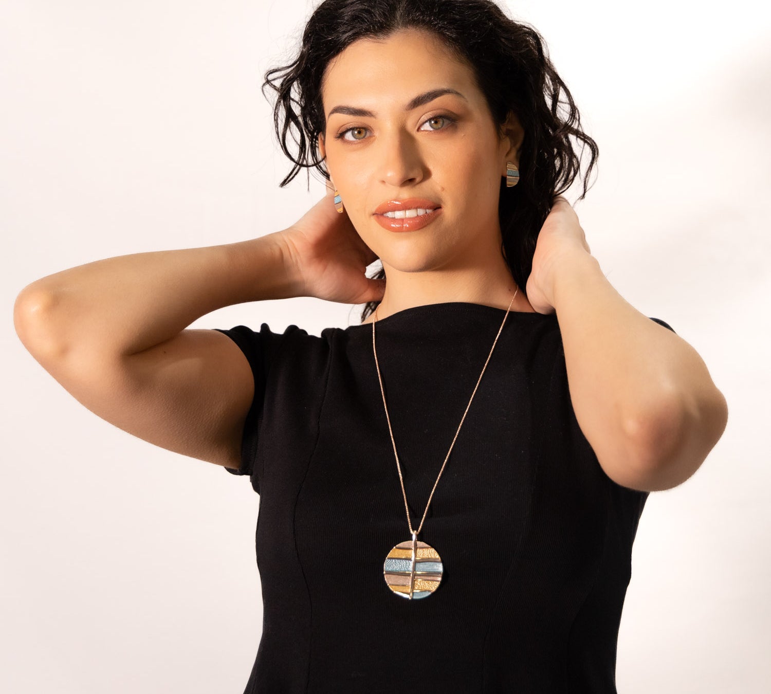 Collana lunga multi fasce
