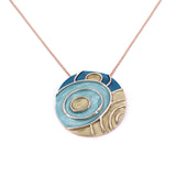 Collana lunga rilievi