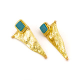 Triangle earrings with stone
