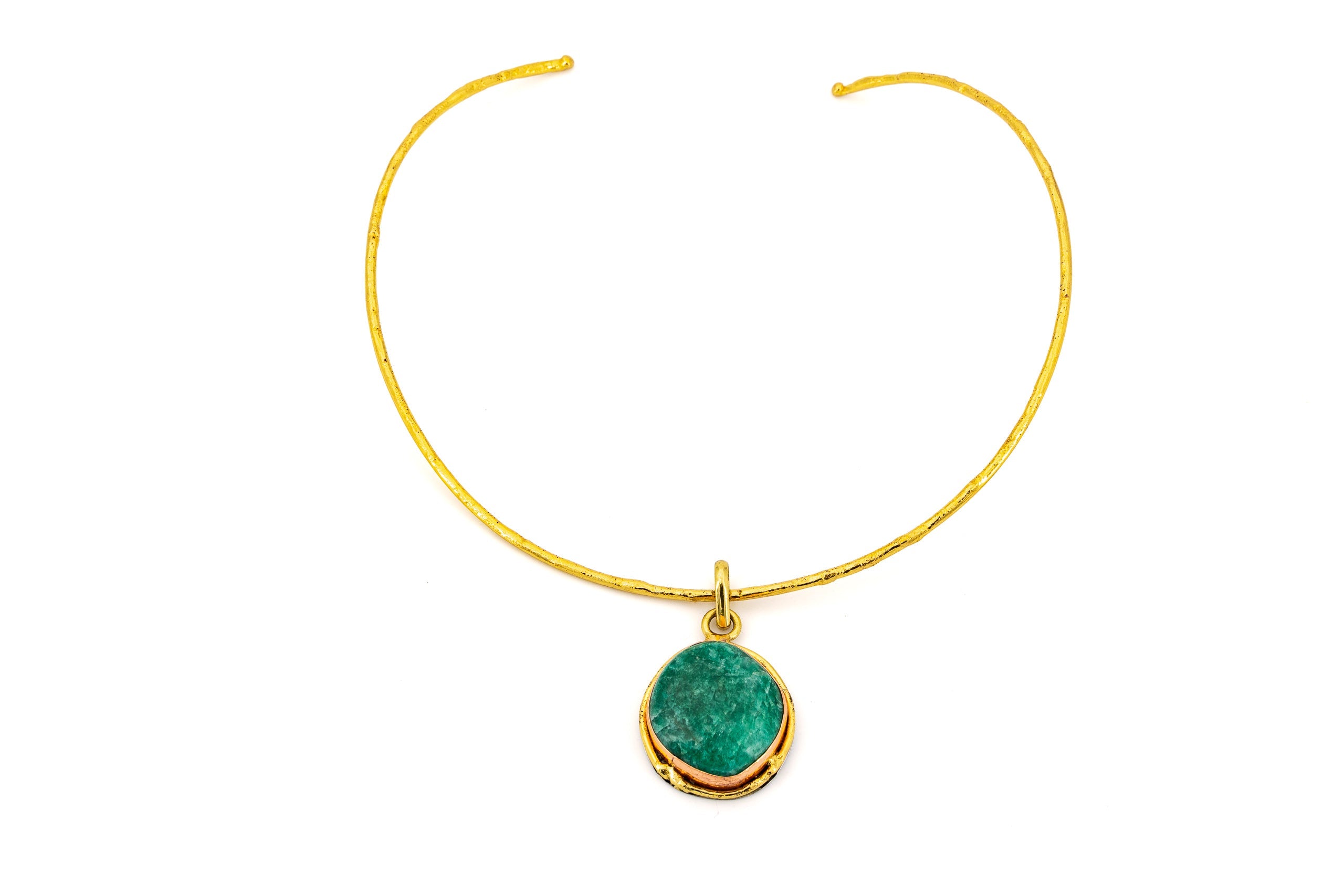 Round stone choker