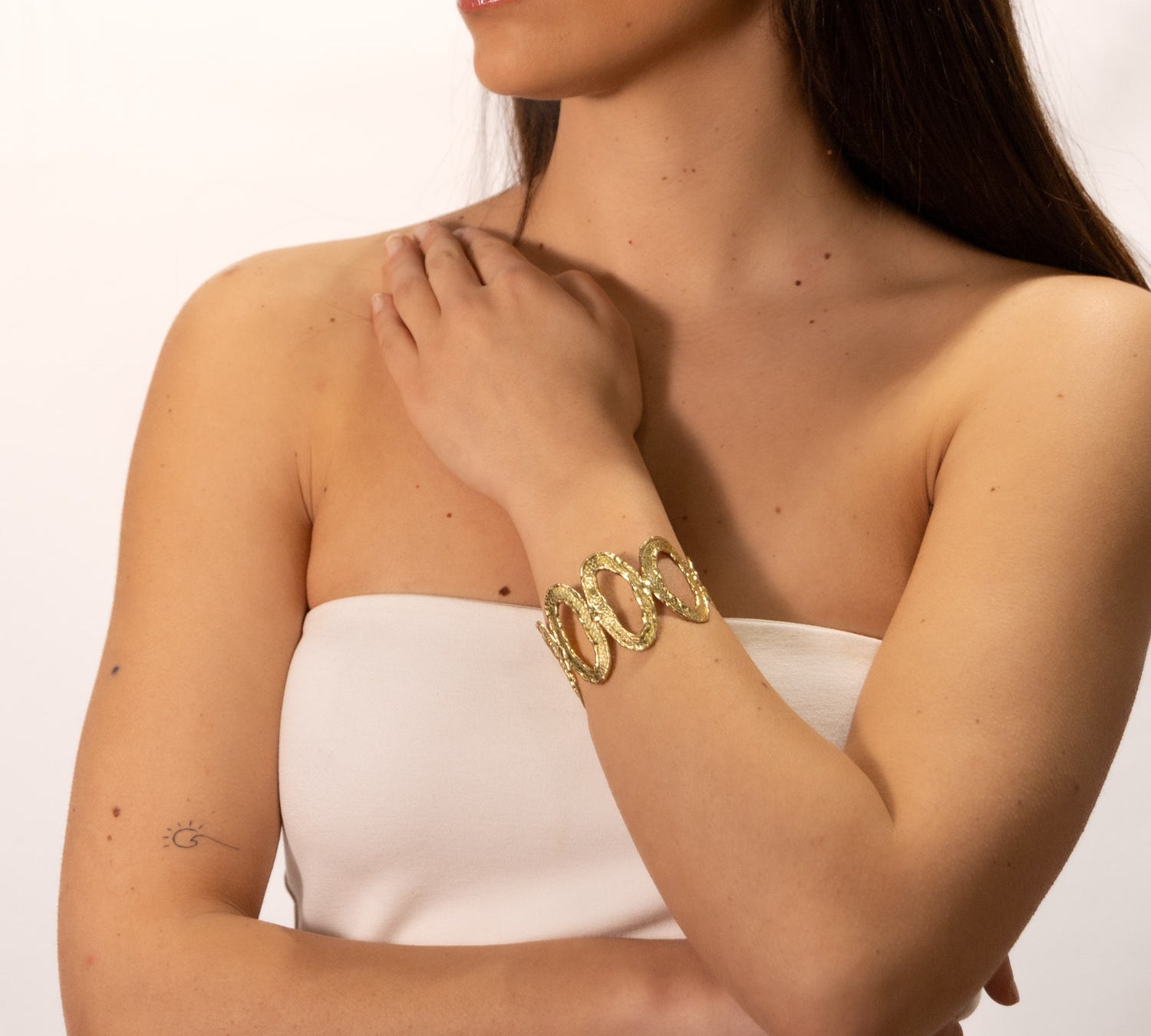 Handmade gold evil eye bracelet