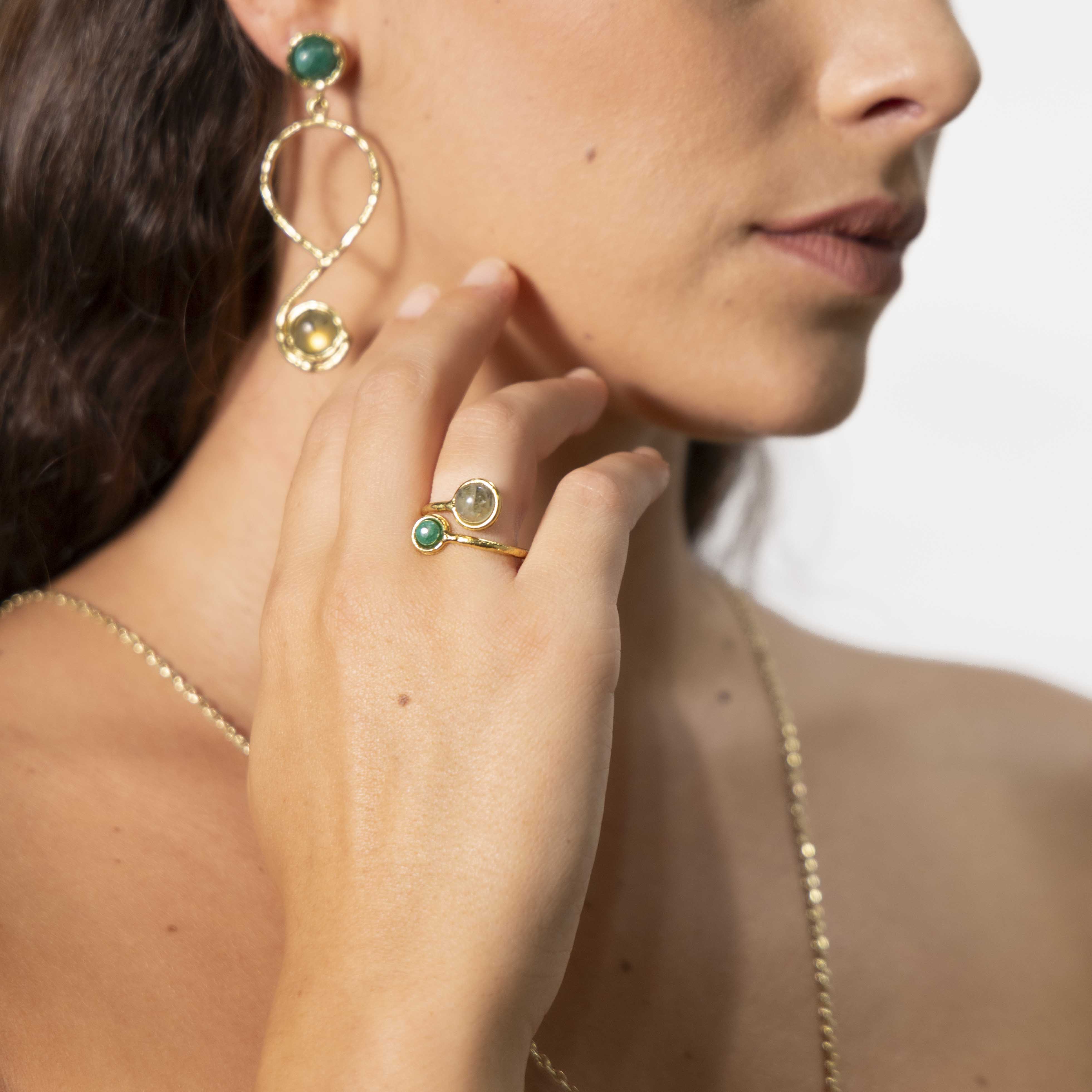 Anello due pietrine