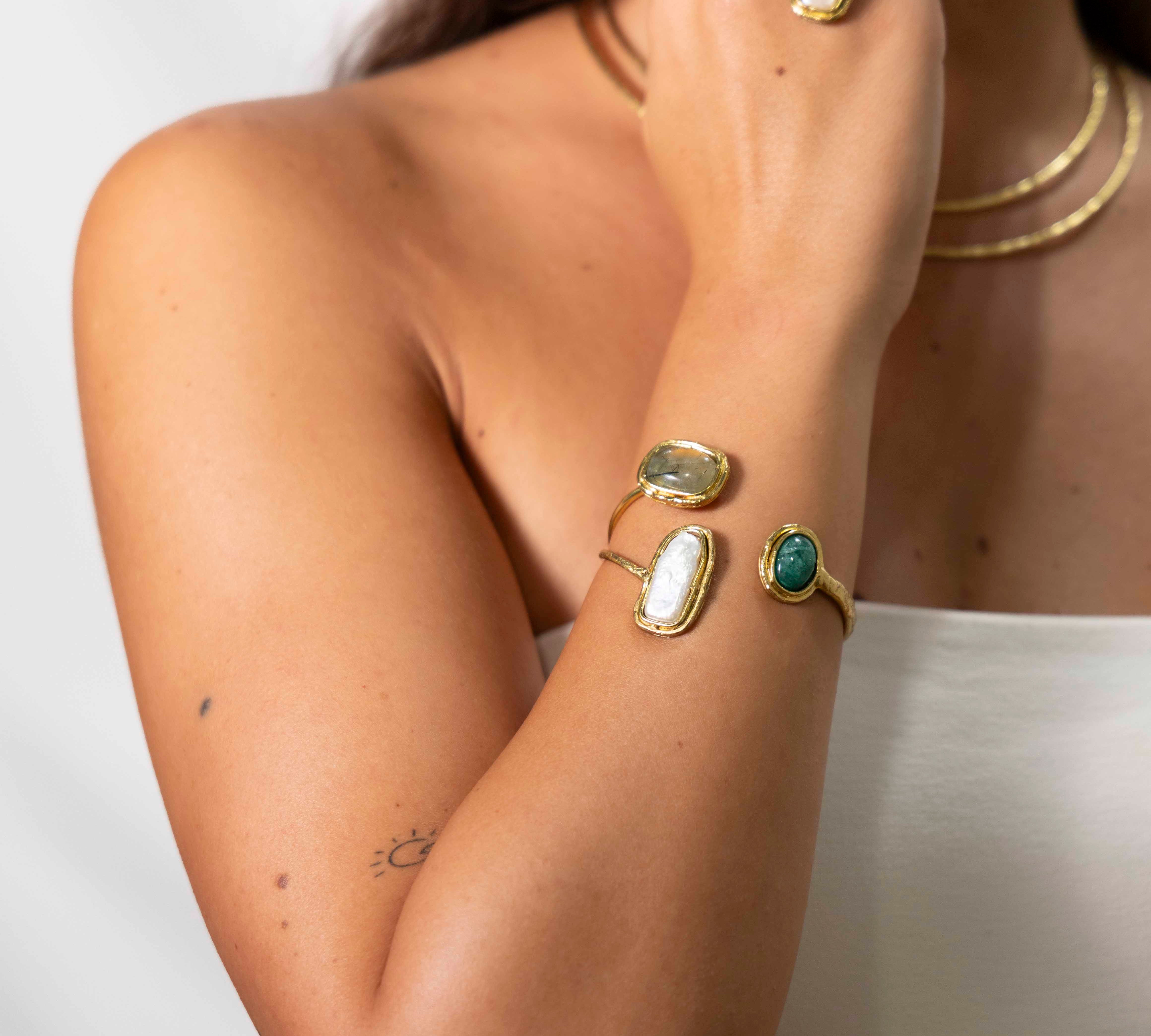 Bracciale aperto tre pietre naturali