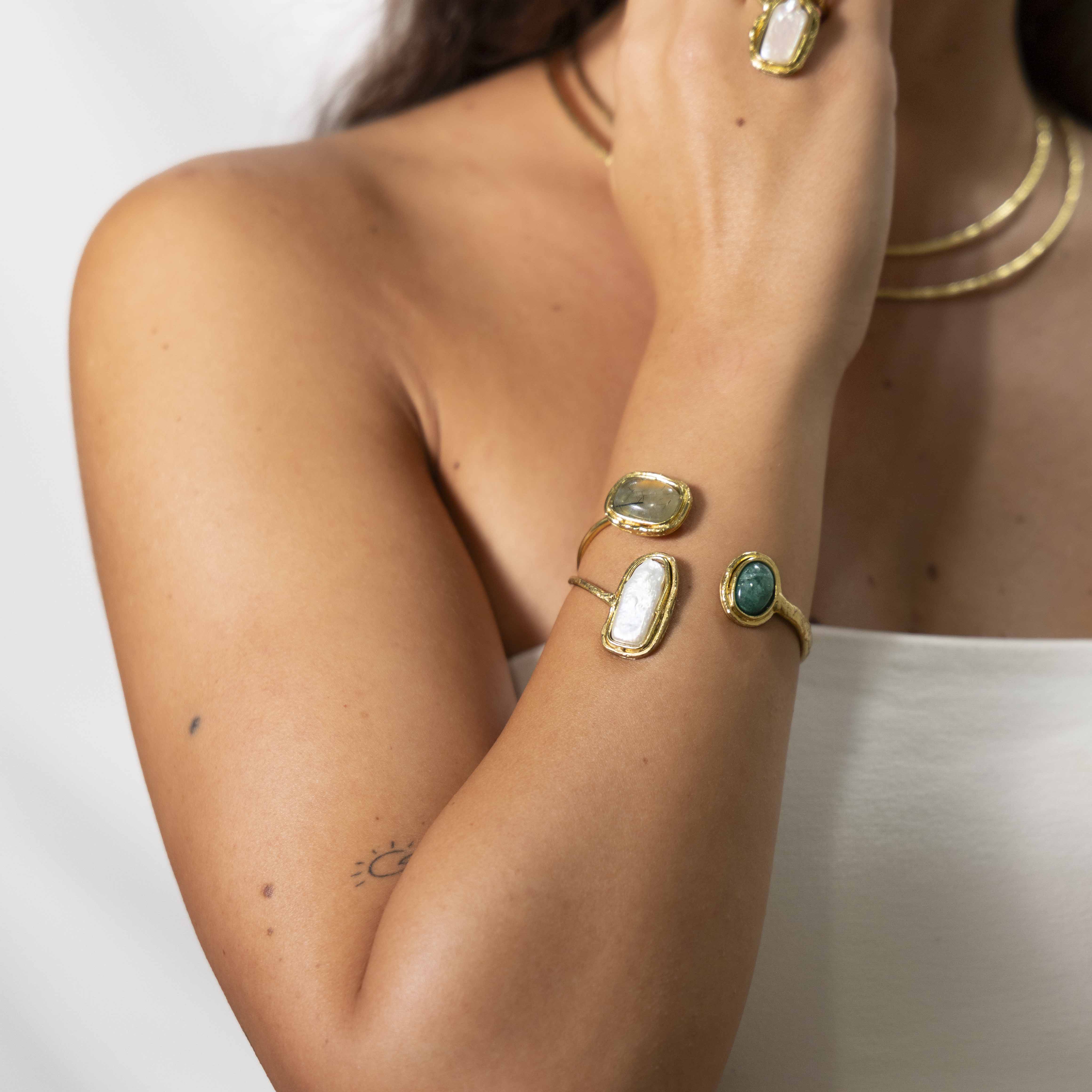 Bracciale aperto tre pietre naturali