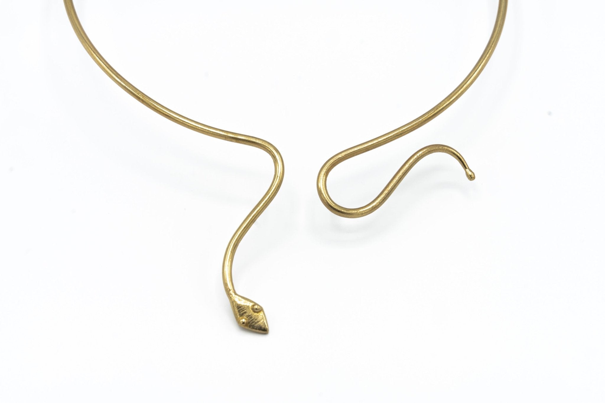 Girocollo un filo serpente hand - made - KLK