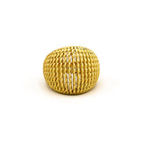 Anello disponibile in due misure, bagnato in oro e graffiato a mano.  Misura: 17 mm e 18 mm  Altezza: 1,8 cm  Materiale: ottone con bagno in oro