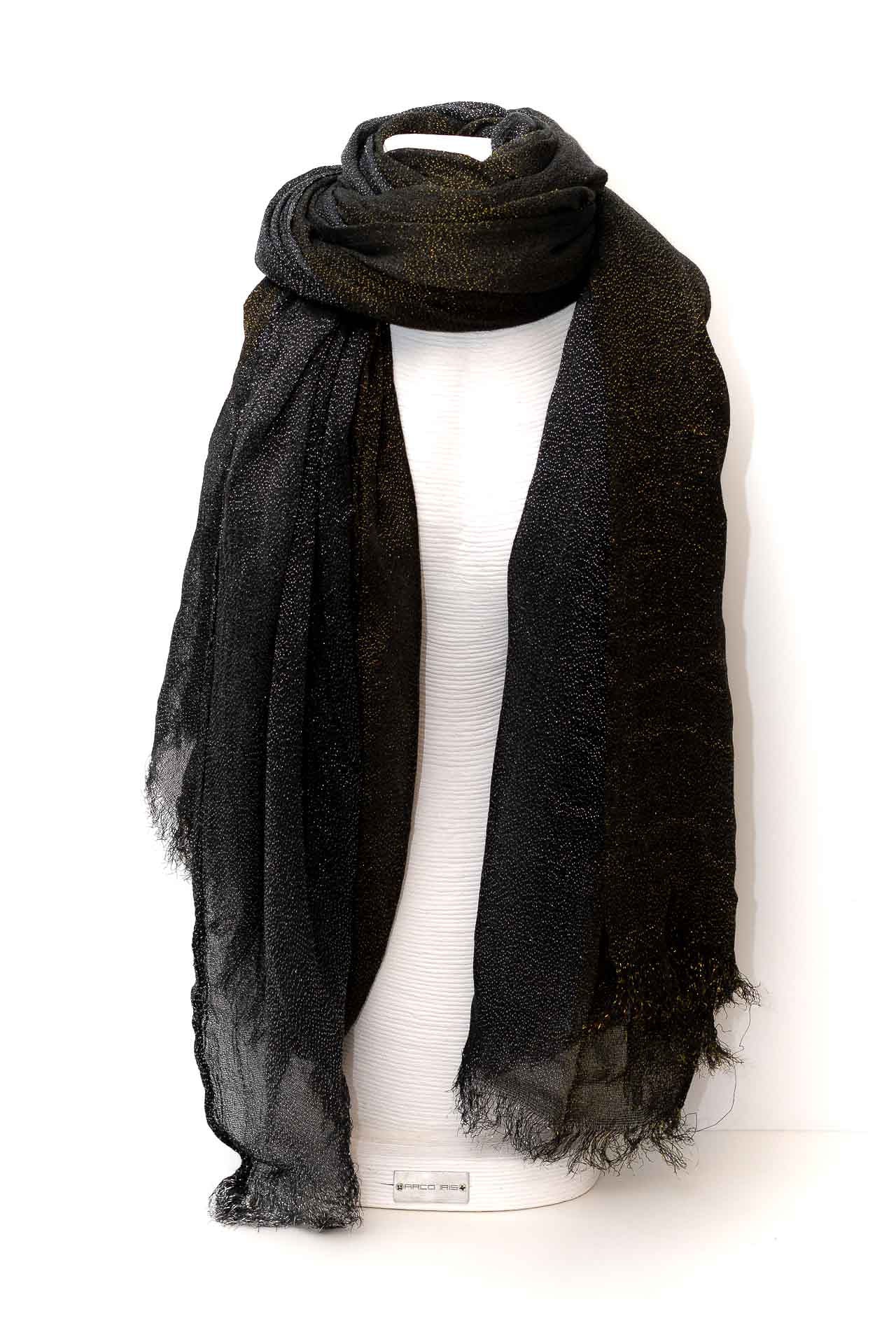 Sciarpa estiva tinta unita con lurex beige, ocra o nero.  ﻿Dimensioni: ﻿90x180 cm  Materiali: viscosa e cotone